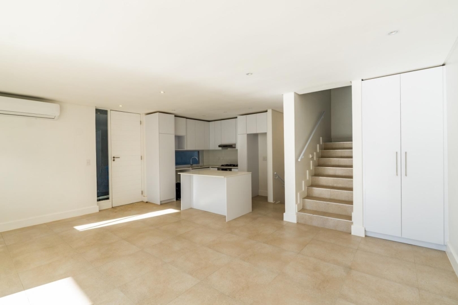 To Let 3 Bedroom Property for Rent in Voliere Estate Western Cape